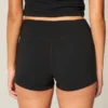 Απαραίτητα βασικά Shortie Απαραίτητα βασικά Shortie