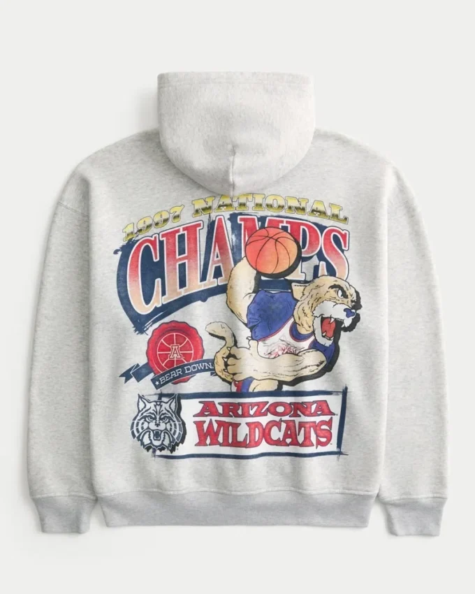 Boxy University of Arizona Wildcats Graphic Hoodie Boxy University of Arizona Wildcats Graphic Hoodie