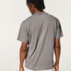 Χαλαρό πλυμένο T-shirt με στρογγυλό λαιμό Χαλαρό πλυμένο T-shirt με στρογγυλό λαιμό