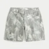 Curvy Low-Rise Camo Baggy Jort Curvy Low-Rise Camo Baggy Jort