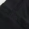 Εύκολο μακρυμάνικο μπλουζάκι με βολάν Εύκολο μακρυμάνικο μπλουζάκι με βολάν