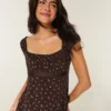 Εύκολο σατέν babydoll top με δέσιμο