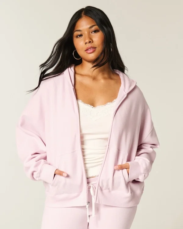 Φούτερ με φερμουάρ σε oversized μέγεθος Φούτερ με φερμουάρ σε oversized μέγεθος