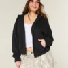Φούτερ με φερμουάρ σε oversized μέγεθος Φούτερ με φερμουάρ σε oversized μέγεθος