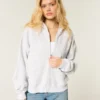 Φούτερ με φερμουάρ σε oversized μέγεθος Φούτερ με φερμουάρ σε oversized μέγεθος