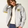 Φούτερ με κουκούλα και φερμουάρ Boxy Zip-Up University of Michigan Wolverines Graphic Hoodie