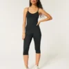 Gilly Hicks Active Recharge Capri Pants Gilly Hicks Active Recharge Capri Pants