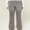 Γκρι τζιν με χαμηλή μέση και bootcut Γκρι τζιν με χαμηλή μέση και bootcut