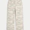 Κυρτό χαμηλό Y2K Camo Baggy Jeans Κυρτό χαμηλό Y2K Camo Baggy Jeans