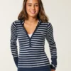 Μακρυμάνικο Henley με κουκούλα Μακρυμάνικο Henley με κουκούλα