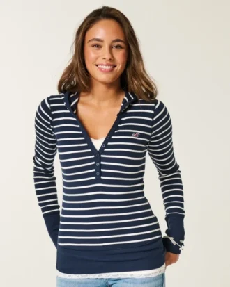 Μακρυμάνικο Henley με κουκούλα