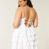 Μίνι φόρεμα babydoll με V λαιμόκοψη και βολάν