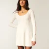 Μίνι φόρεμα Babydoll Sweater Μίνι φόρεμα Babydoll Sweater