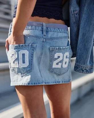 Μίνι φούστα-σορτς από τζιν χαμηλής μέσης Class of ’26 Μίνι φούστα-σορτς από τζιν χαμηλής μέσης Class of ’26