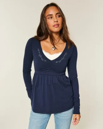 Μπλούζα Babydoll με μακριά μανίκια και πιντσέτα στο στήθος Μπλούζα Babydoll με μακριά μανίκια και πιντσέτα στο στήθος