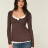 Μπλούζα Henley Babydoll με εύκολο δέσιμο στην πλάτη