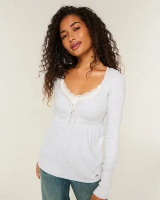 Μπλούζα Henley Babydoll με εύκολο δέσιμο στην πλάτη Μπλούζα Henley Babydoll με εύκολο δέσιμο στην πλάτη