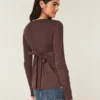 Μπλούζα Henley Babydoll με εύκολο δέσιμο στην πλάτη