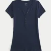 Μπλούζα Y2K Henley με κοντό μανίκι Μπλούζα Y2K Henley με κοντό μανίκι