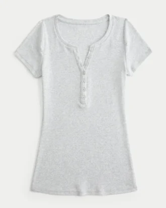 Μπλούζα Y2K Henley με κοντό μανίκι